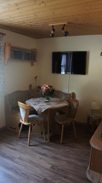 Ferienwohnung Auszeit فيشن الغرفة الصورة